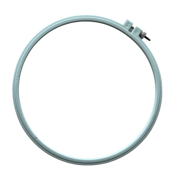 WonderArt Stamped Pillow Cases Embroidery Kits Two Pairs with Embroidery Hoop - Picture 7 of 11